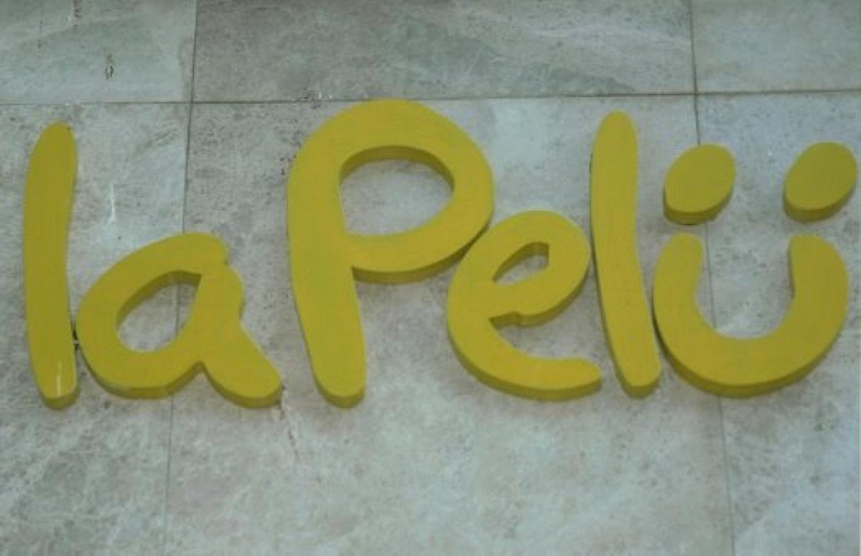 Peluquería La Pelu C.b.